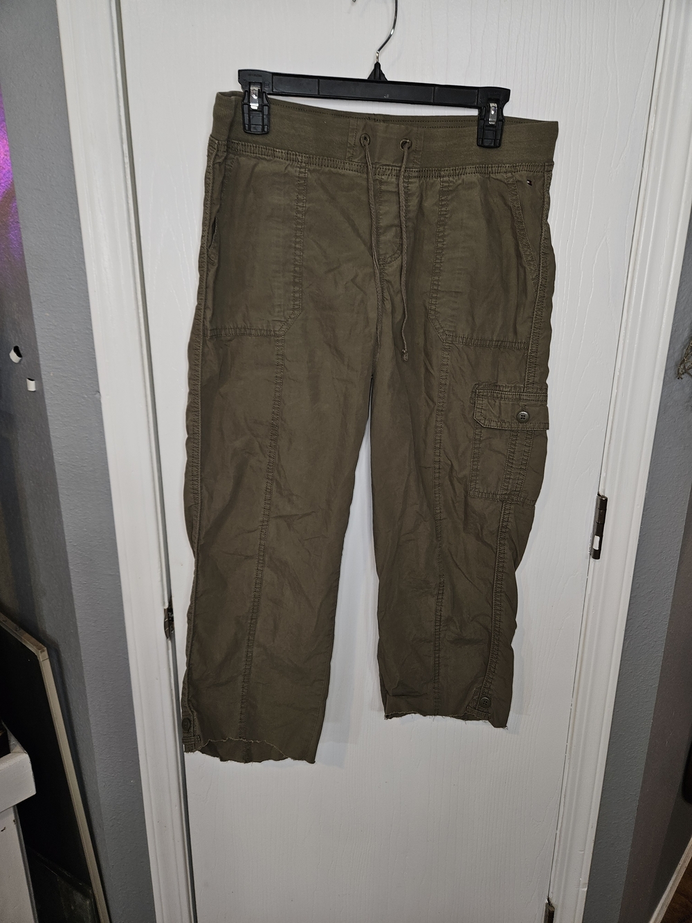 Tommy Hilfiger Olive Cargo Capris with Drawstring Waist